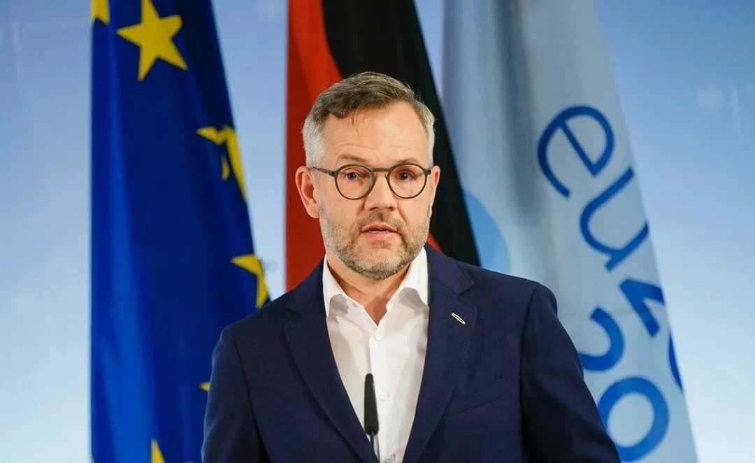 Ish-ministri gjerman Roth për deklaratën e ministres serbe për Kosovën: Si mendohet të futet në BE një vend në këtë mënyrë?