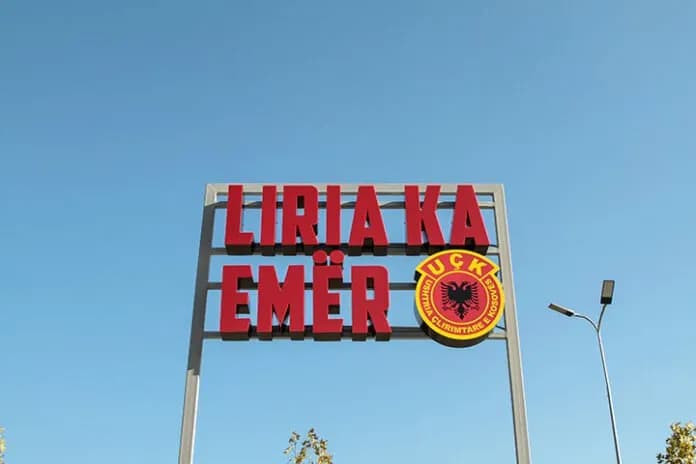 “Liria ka Emër” për shtyrjen e aktgjykimit në Hagë: Drejtësia e vonuar rrezikon të perceptohet si e cunguar