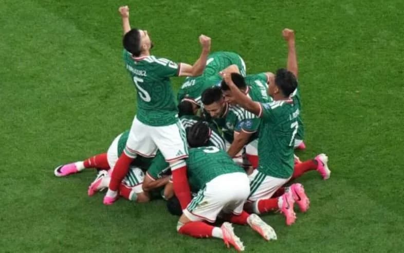 Meksika i ‘shpëtoi’ një ndëshkimi të FIFA-s, disa orë para përballjes me Anglinë