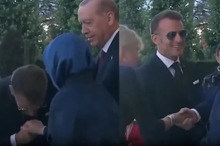 Moment i sikletshëm: Macroni tenton t’ia puthë dorën Zonjës së Parë të Turqisë, ajo e ndalon