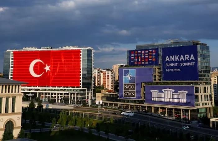 NATO do të zbulojë marrëveshje të mëdha për armët në Ankara para samitit me Trumpin