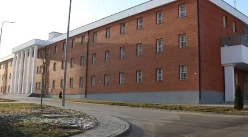 Nis mbyllja e Qendrës së Paraburgimit në Gjilan, objekti do t’i jepet Danimarkës për të burgosurit