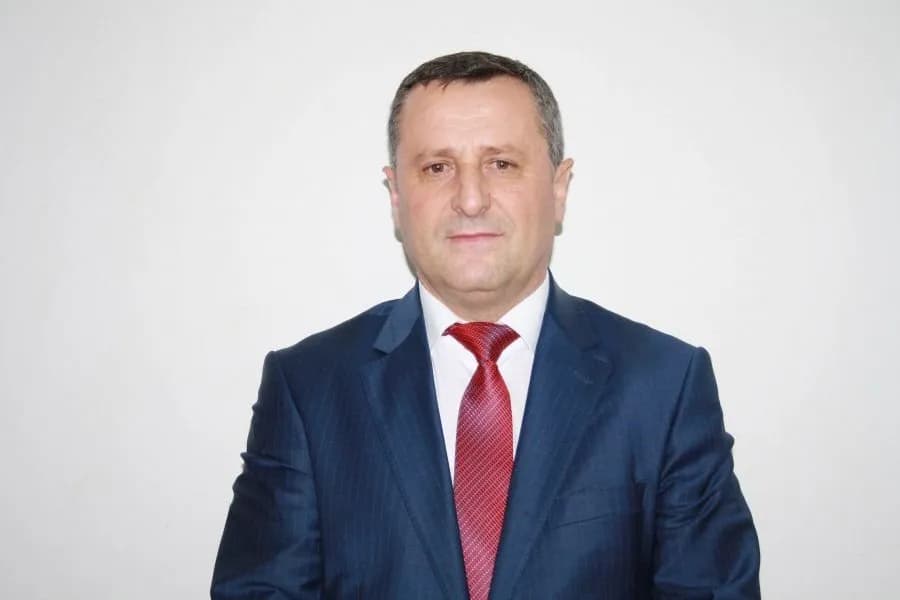 “Nuk bie pre e askujt, kaq” – Blerim Isufaj nuk i komenton deklarat e Kurtit