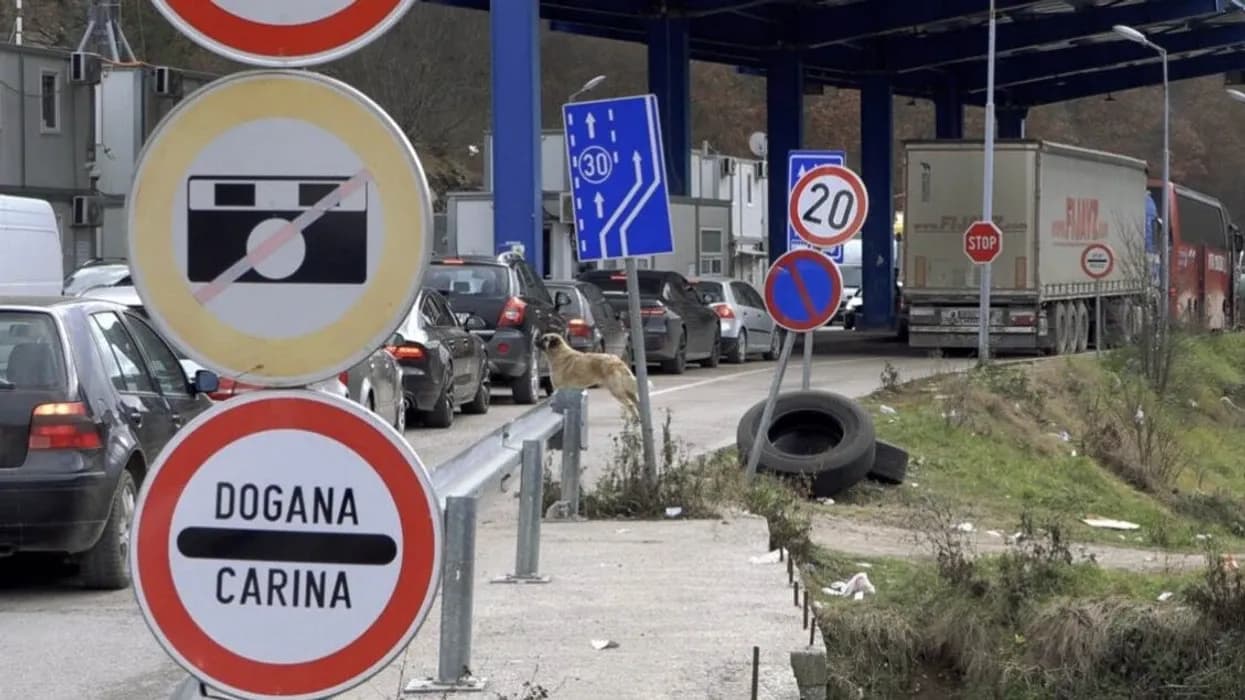 Përditësimi i fundit nga kufiri, deri në 50 minuta pritje te Dheu i Bardhë