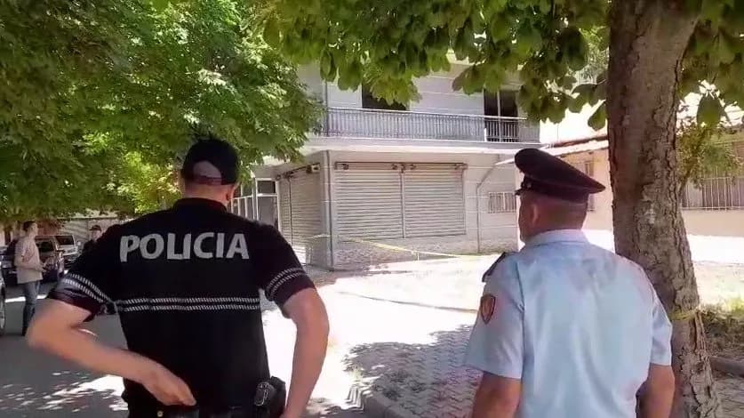 Plagosi fqinjin me thikë për motive banale, detaje nga ngjarja në Korçë