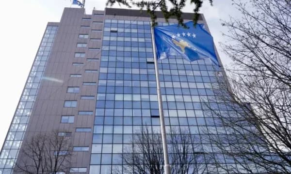 Qeveria e Kosovës: Vuçiqi me deklarimet për Radojçiqin po i inkurajon sulmet ndaj policisë së Kosovës