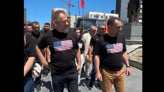 Sami Lushtaku për fotografinë e Thaçit me George Bush: Fotografia më e mirë