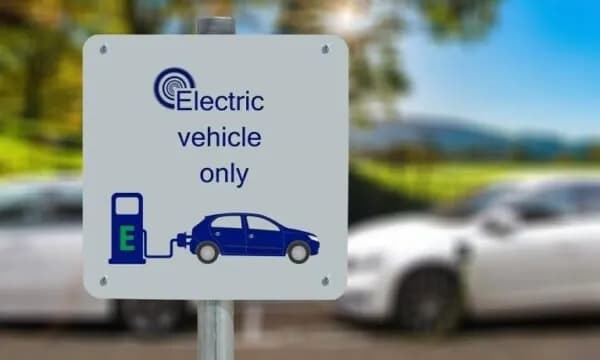Zvicër: 24 % e makinave të regjistruara së fundmi, janë makina elektrike