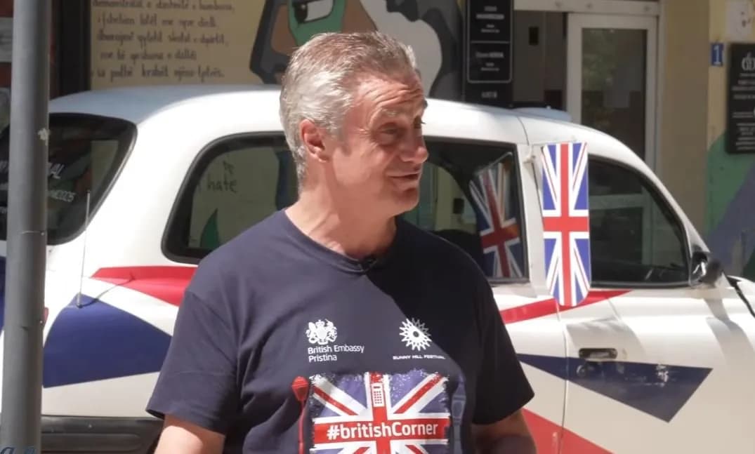 Ambasadori britanik: Sunny Hill është një urë lidhëse mes Kosovës dhe Mbretërisë së Bashkuar