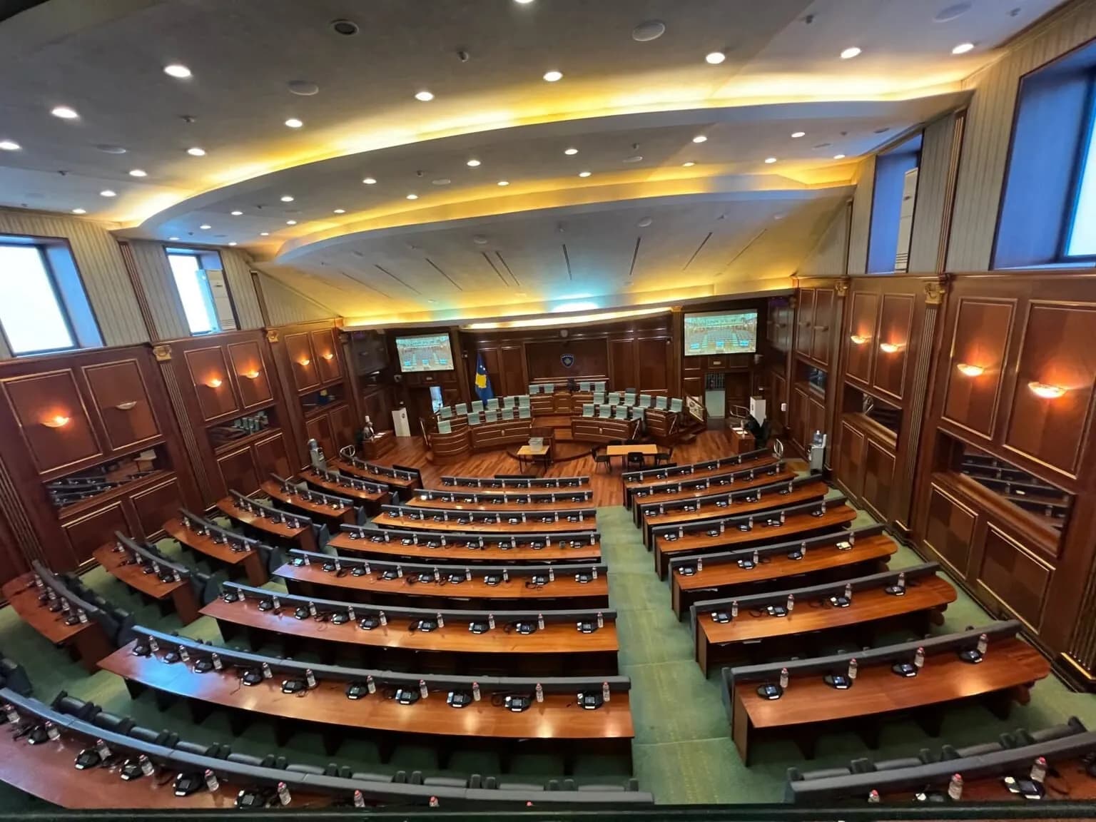 Deputetëve ju dërgohen ftesat për seancën konstituive, publikohet rendi i ditës