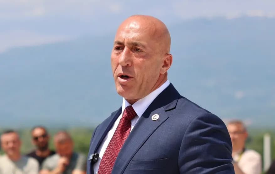 Haradinaj kujton dëshmorët e rënë në gushtin e vitit 1998: Lavdi e përjetshme jetës dhe veprës së tyre