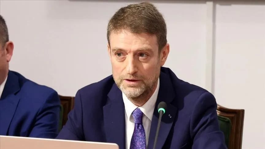 Hoxha: Hapja e konsullatës serbe në Shkodër nuk ndryshon qëndrimin ndaj Kosovës