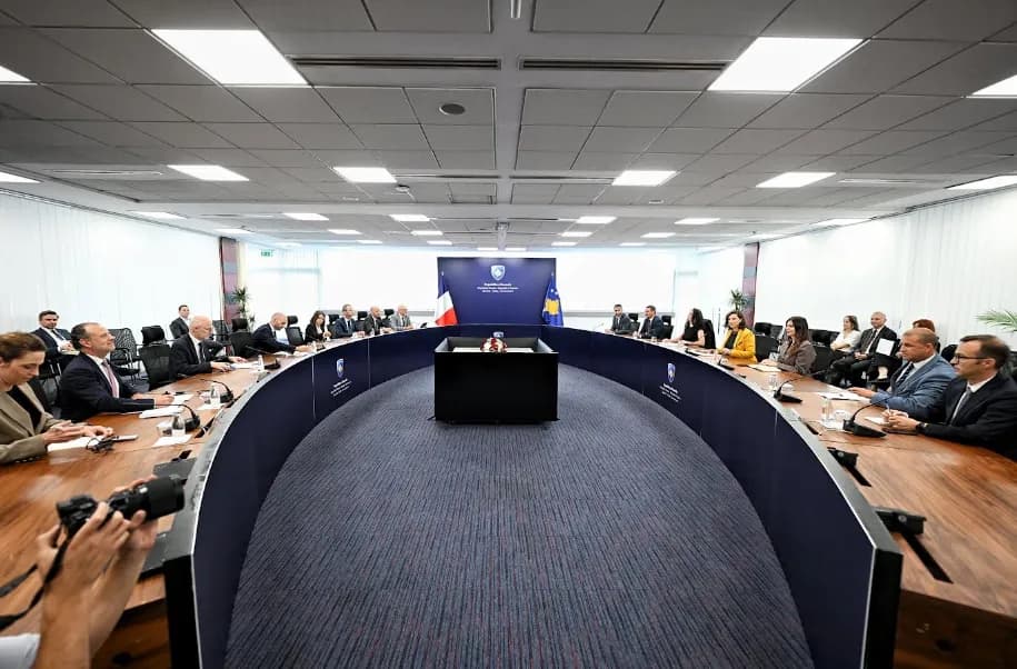Rizvanolli në takim Haddad, fton kompanitë franceze të investojnë në Kosovë