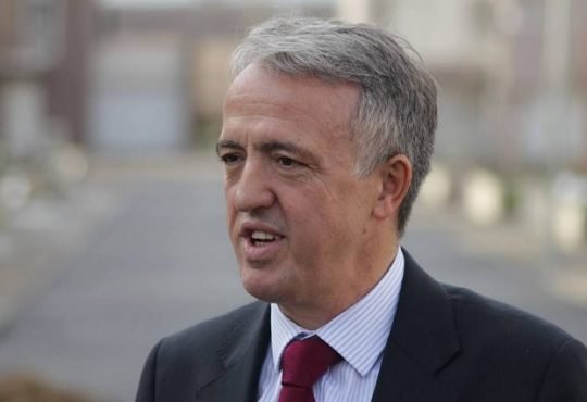 Hamiti: Kurti s’e donte pavarësinë e Kosovës, tash e ka kap dhe s’po e lëshon pushtetin