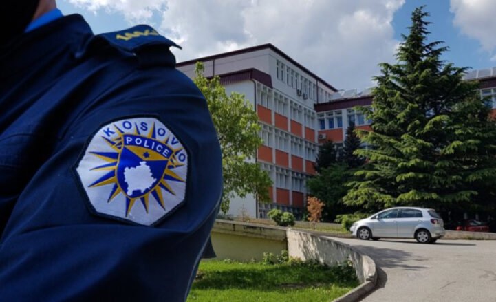 Burrë e grua përleshen mes vete në Deçan, bëhen për spital