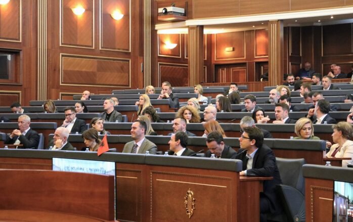 Kuvendi sot sërish në tentativë për konstituim